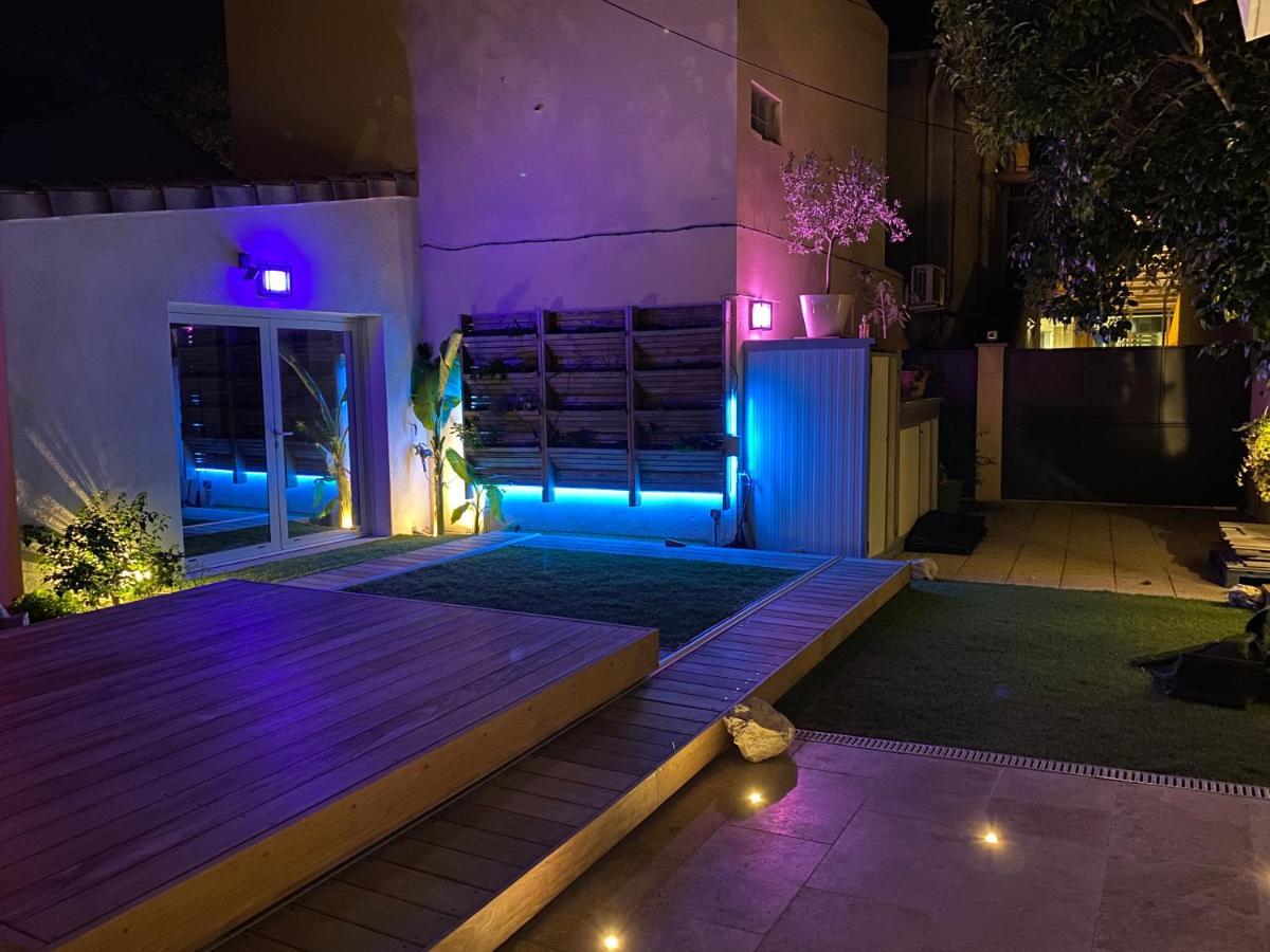 Le 9Ieme Entracte Hotel Марсилия Екстериор снимка