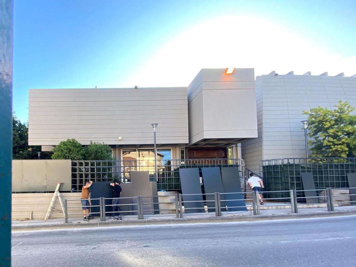Le 9Ieme Entracte Hotel Марсилия Екстериор снимка